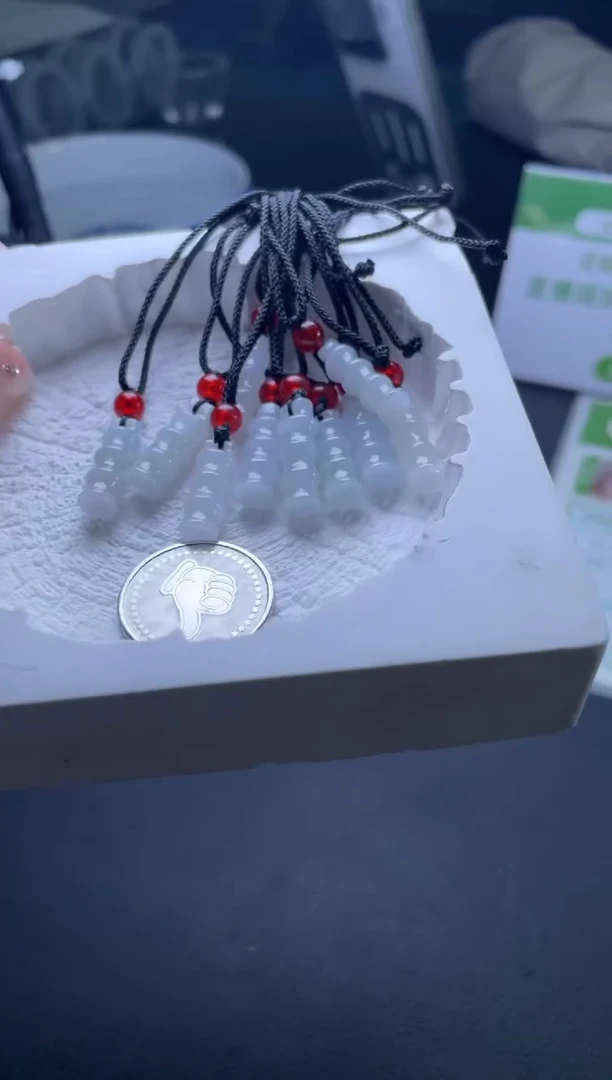 【闪购商品】翡翠吊坠(不含链)未镶嵌W008-33626多样性发一