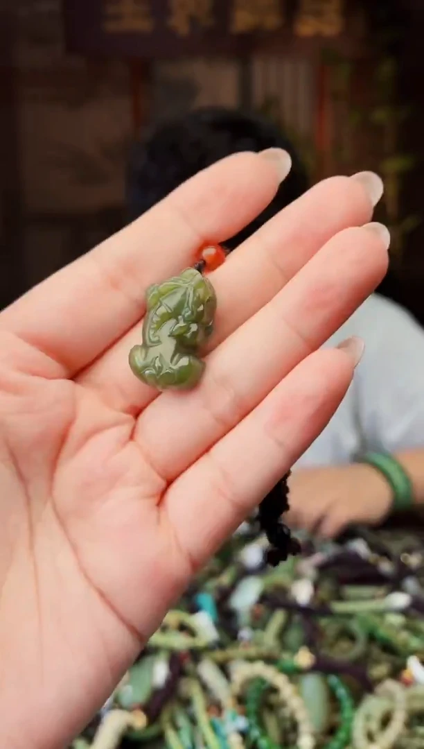 未镶嵌和田玉挂件多样性发货拍一发一