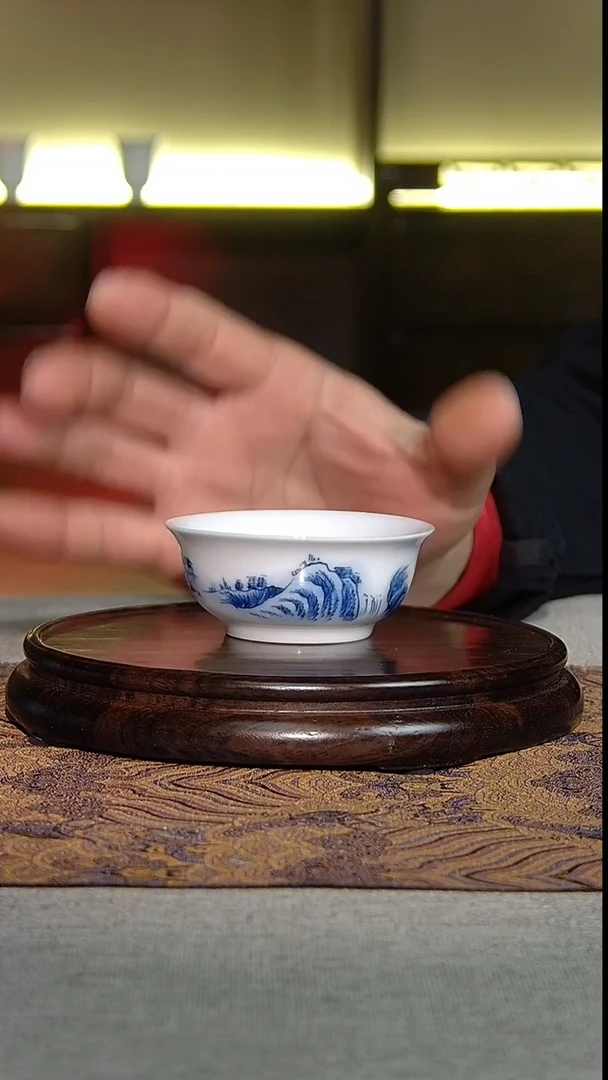 景德镇全手绘高温青花山水（微瑕）