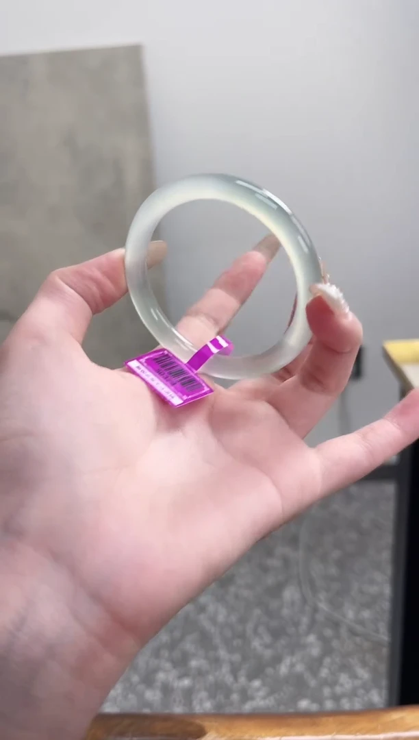 【闪购商品】玛瑙/玉髓手镯未镶嵌53圈需要包容 圆条