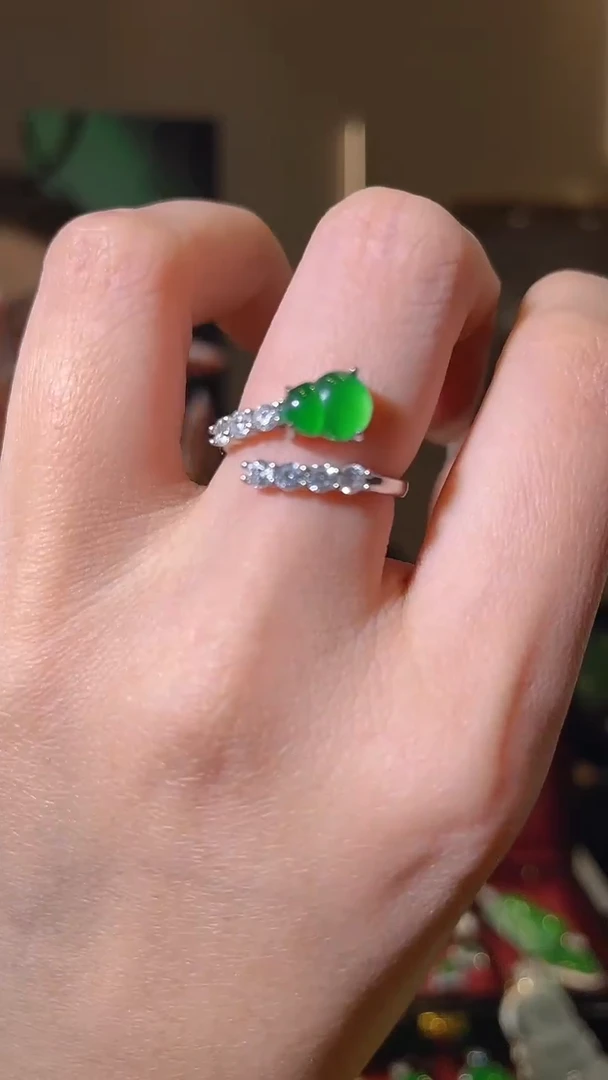 【闪购商品】翡翠戒指银S925镶嵌天然翡翠A货