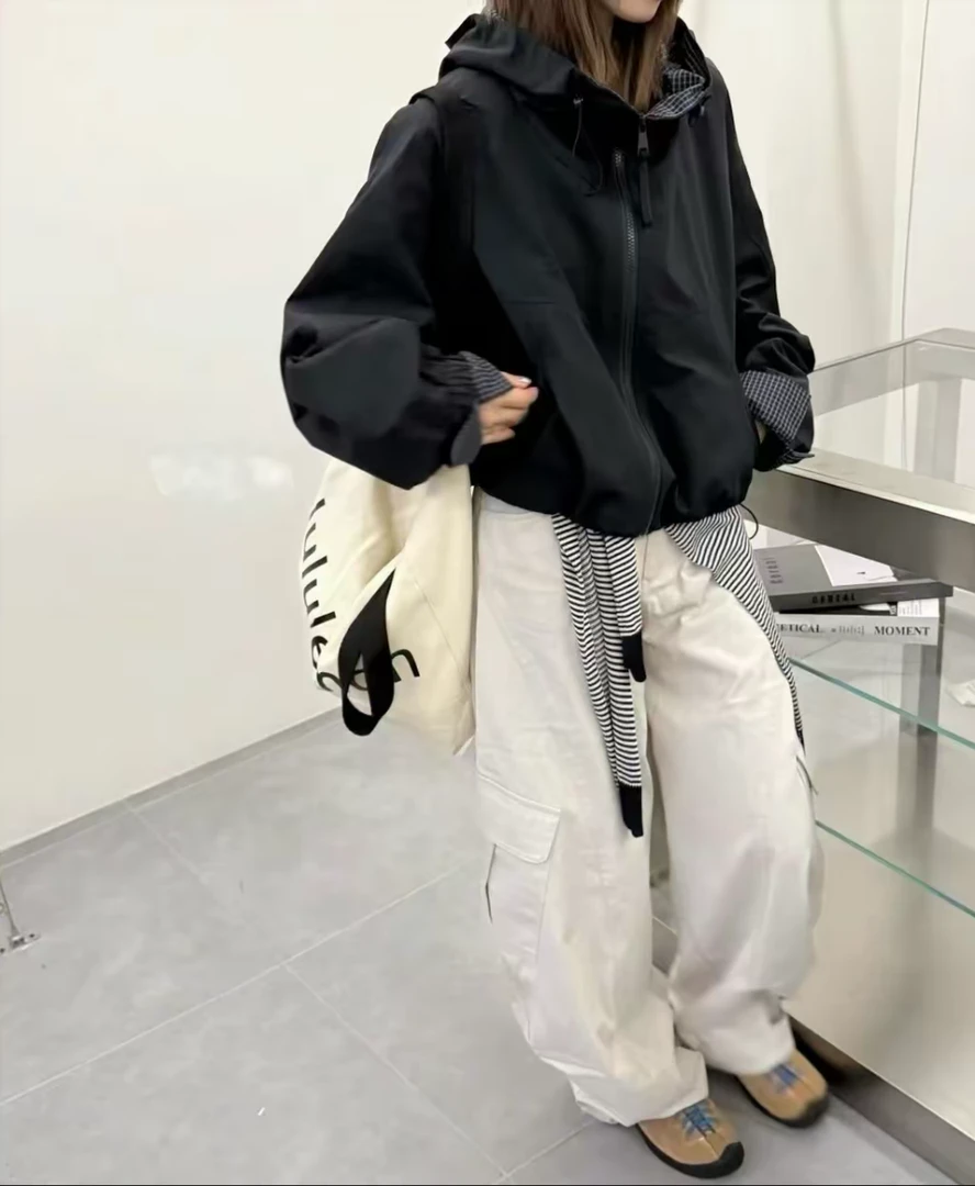韩版连帽冲锋衣外套女2025新款宽松休闲百搭小个子防风夹克上衣秋