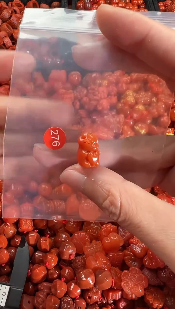 【闪购商品】南红玛瑙颈饰未镶嵌1