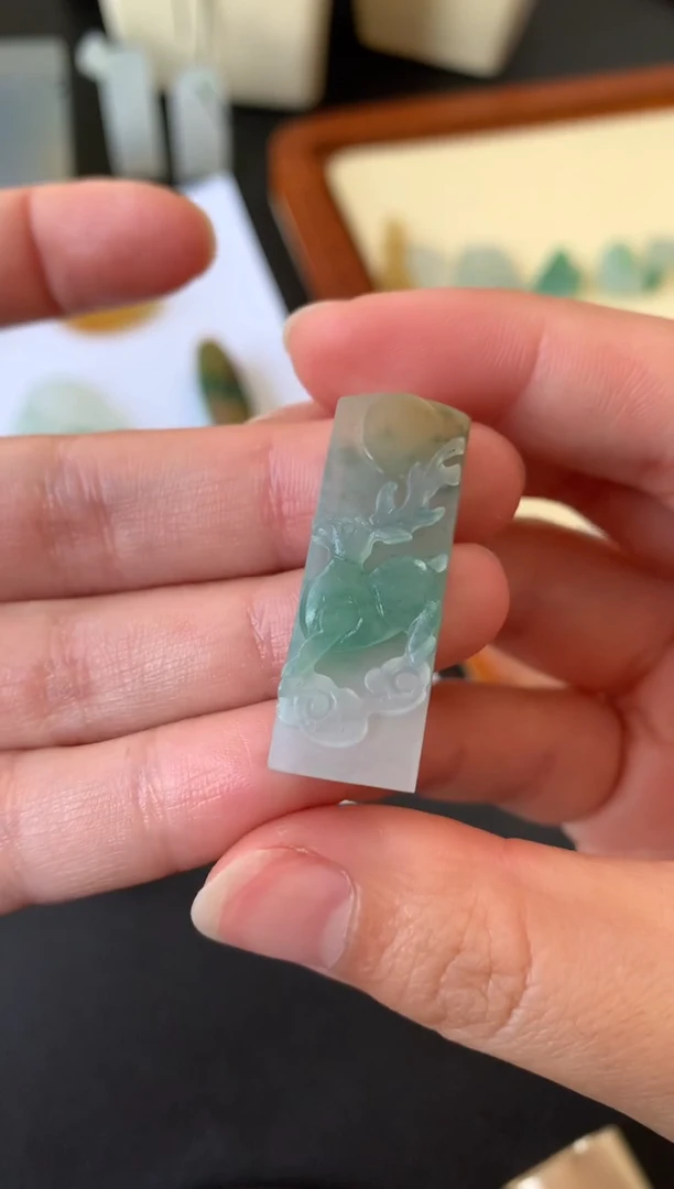 【闪购商品】定制翡翠未镶嵌翡翠