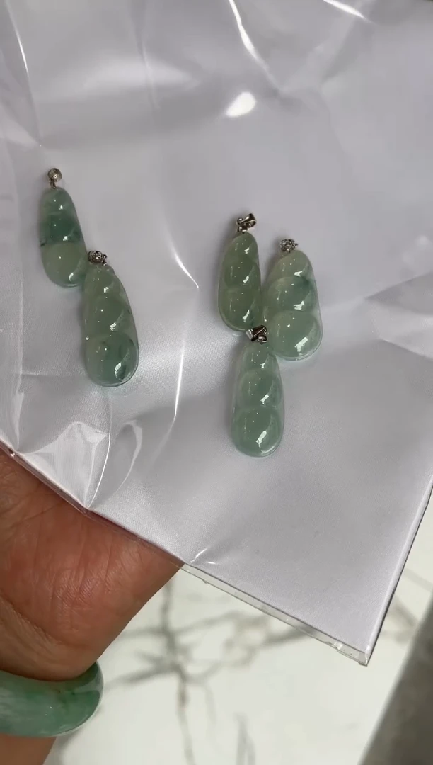 翡翠挂件未镶嵌豆子多样性发其1