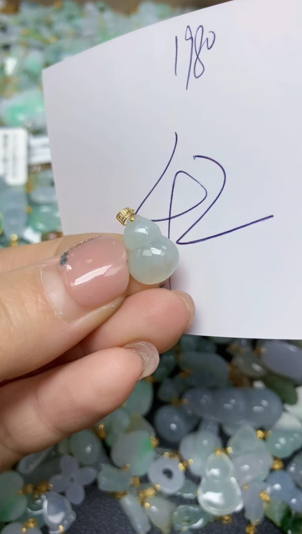 【闪购商品】翡翠挂件18K金镶嵌 天然翡翠A货