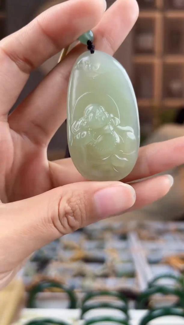 颈饰未镶嵌和田玉拍一发一，拍一发一