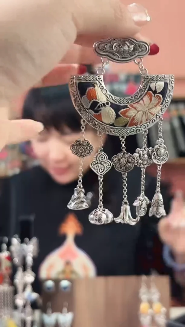 织绣艺枝独绣手工饰品149加链子