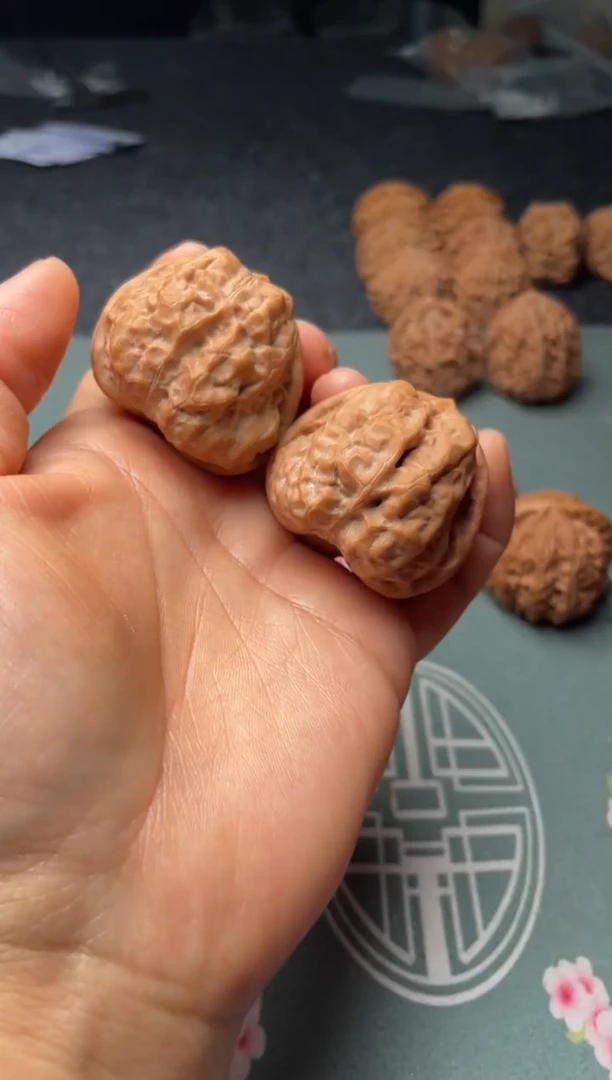 把件文玩核桃w332 蛤蟆头 39尺