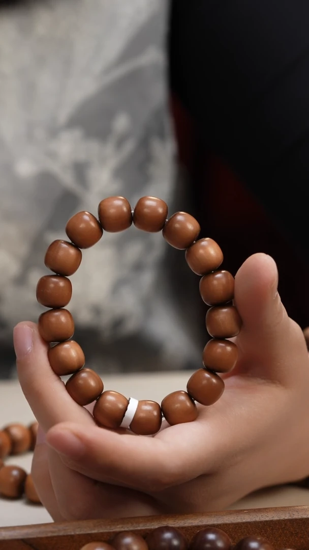 檀香木手串/手链老山檀香12*13老型多样式发其一