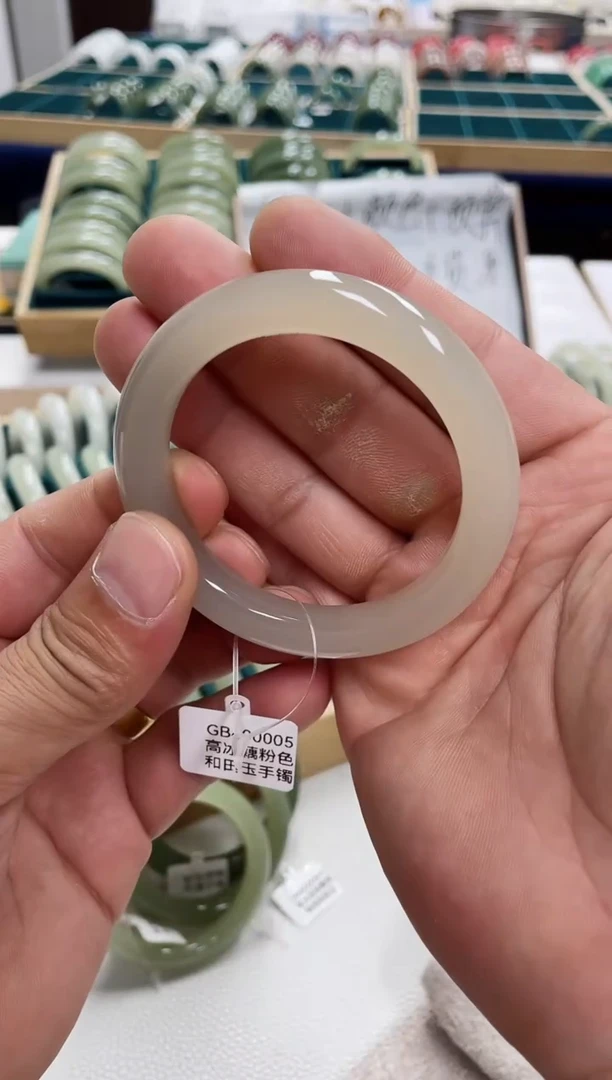 未镶嵌手镯和田玉R*和田玉手镯800005