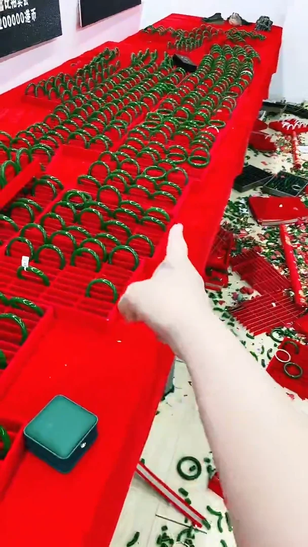 玛瑙/玉髓手镯未镶嵌玛瑙手镯