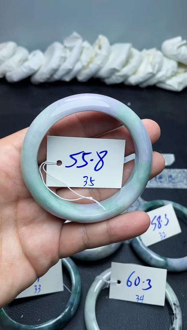 未镶嵌手镯翡翠35