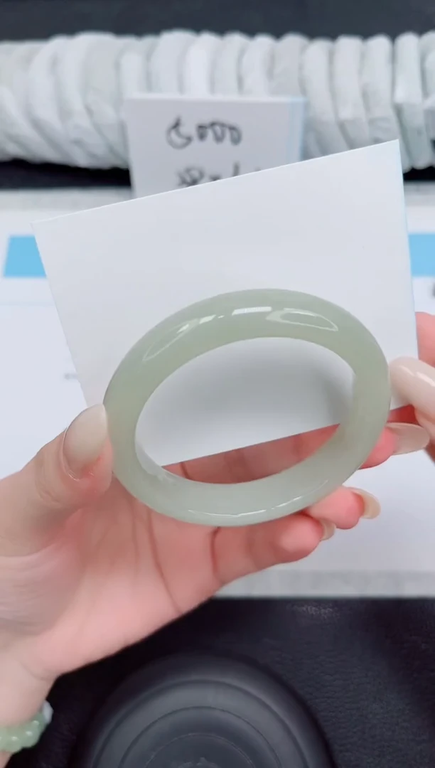 未镶嵌手镯石英质玉117-57.3