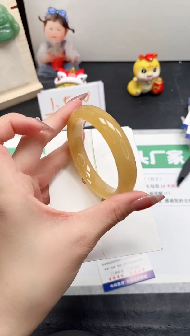 【闪购商品】石英质玉手镯未镶嵌101-57