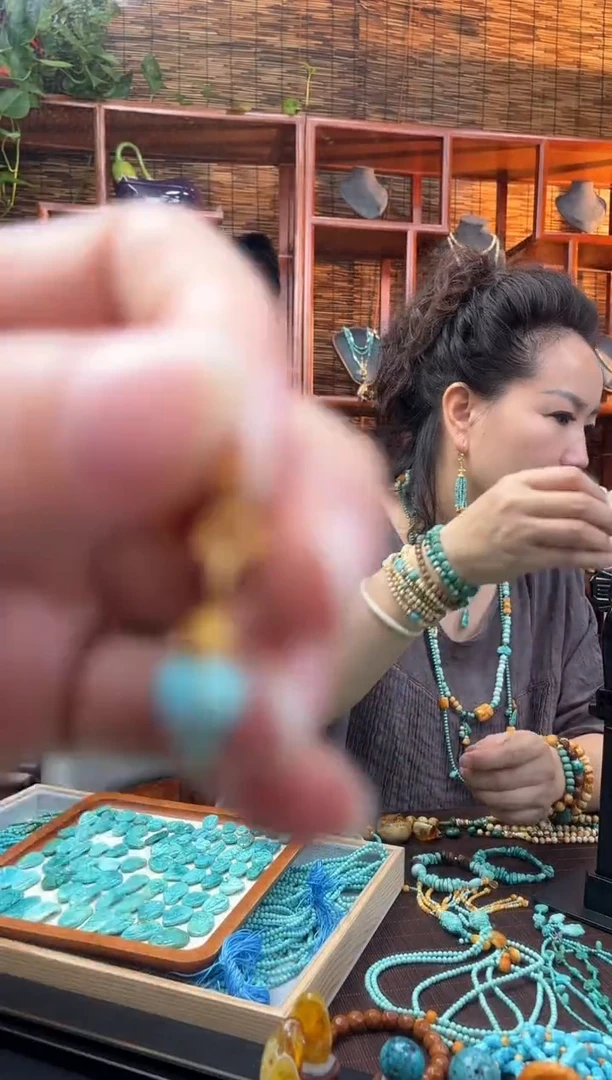 未镶嵌颈饰蜜蜡设计款屁桃提溜弹簧扣万能提溜多样性发一件