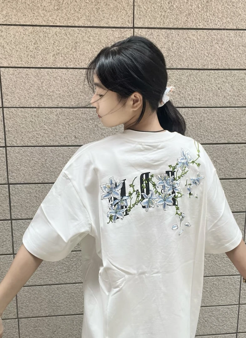 无品牌（瑕疵！咔嚓标！介意勿拍）ME家花卉刺绣短袖男女