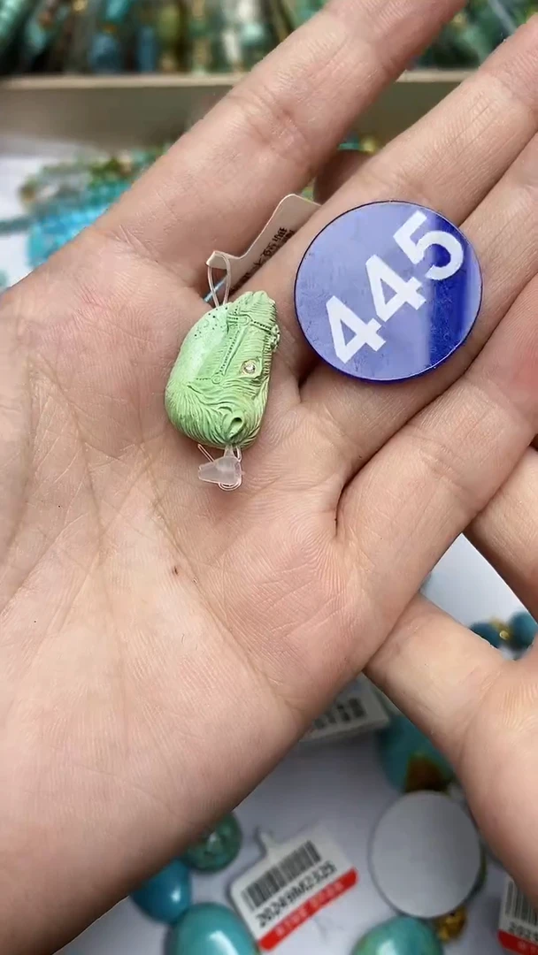 【闪购商品】绿松石雕刻件未镶嵌445