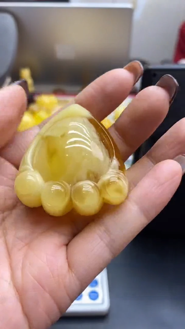 琥珀未镶嵌珠宝奇石823