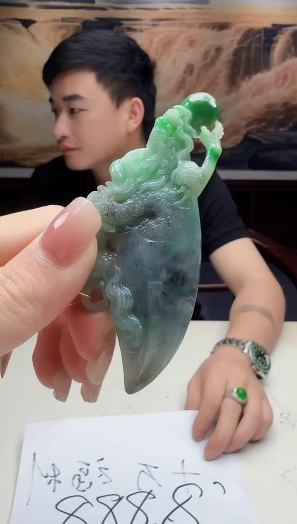 翡翠未镶嵌吊坠(不含链)159