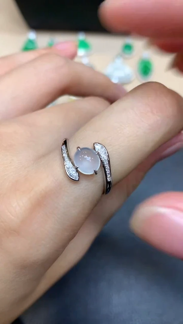 18K金镶嵌戒指翡翠蛋面【无服务费