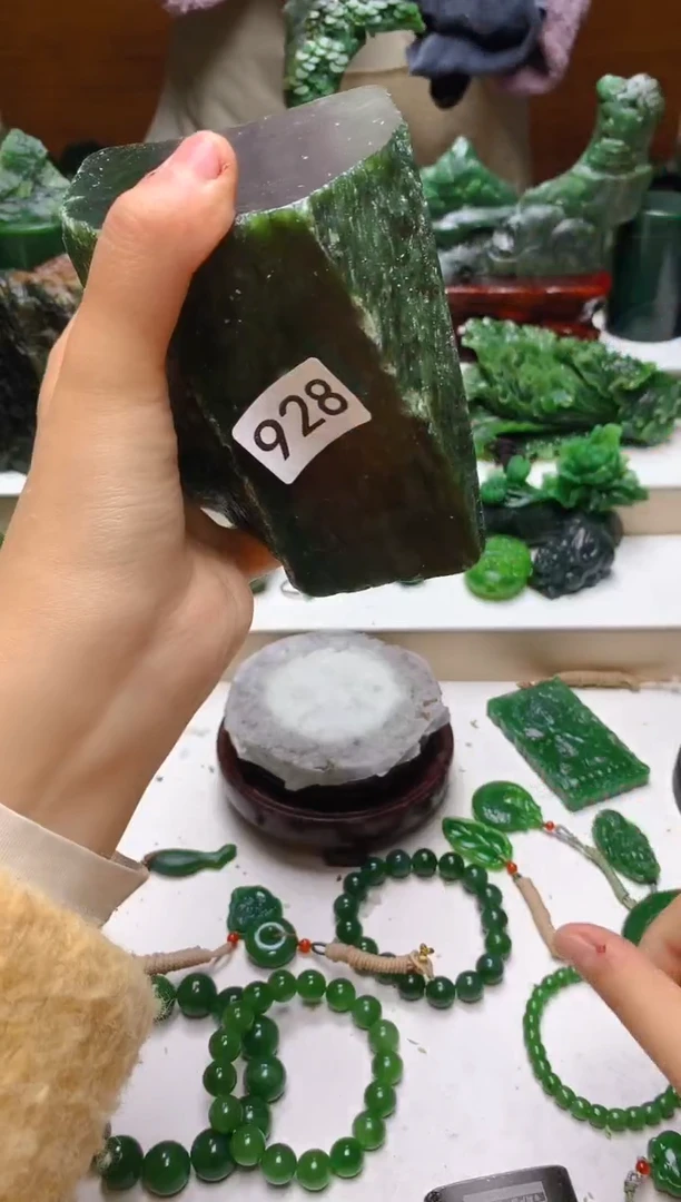 未镶嵌和田玉挂件1