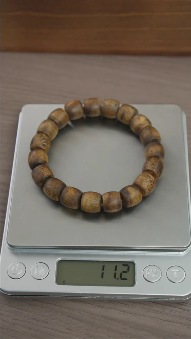 沉香手串省*号海南尖峰岭莺歌绿奇楠卡11鼓珠单圈手串 95沉