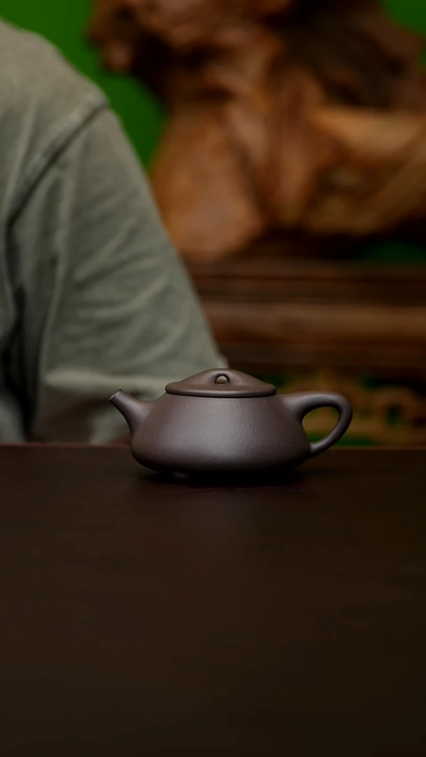 茶壶紫砂宜兴原矿 深井紫泥  满瓢  160CC