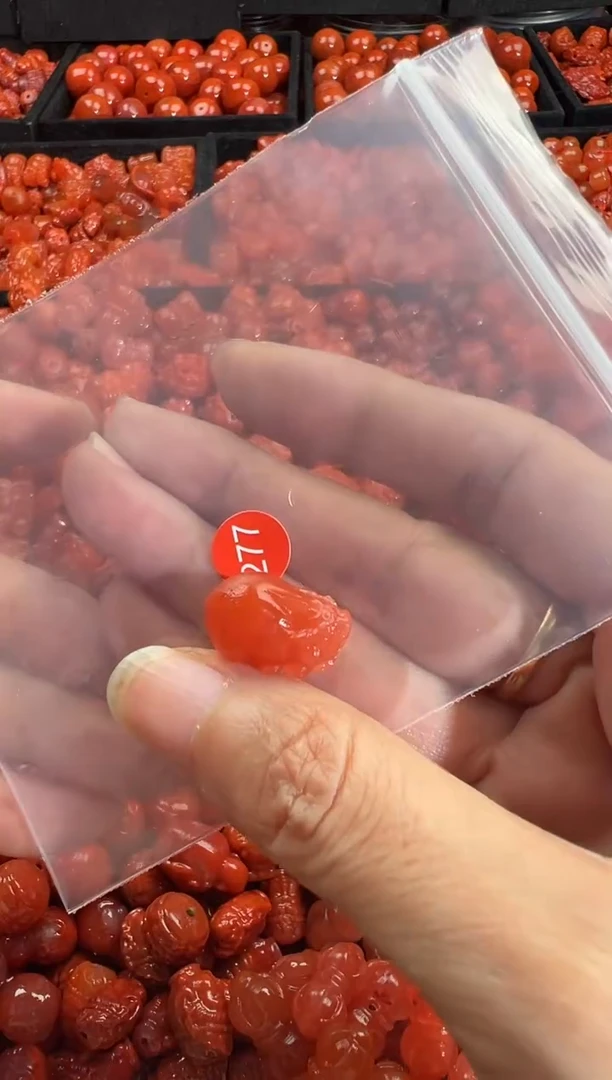 颈饰未镶嵌南红玛瑙1
