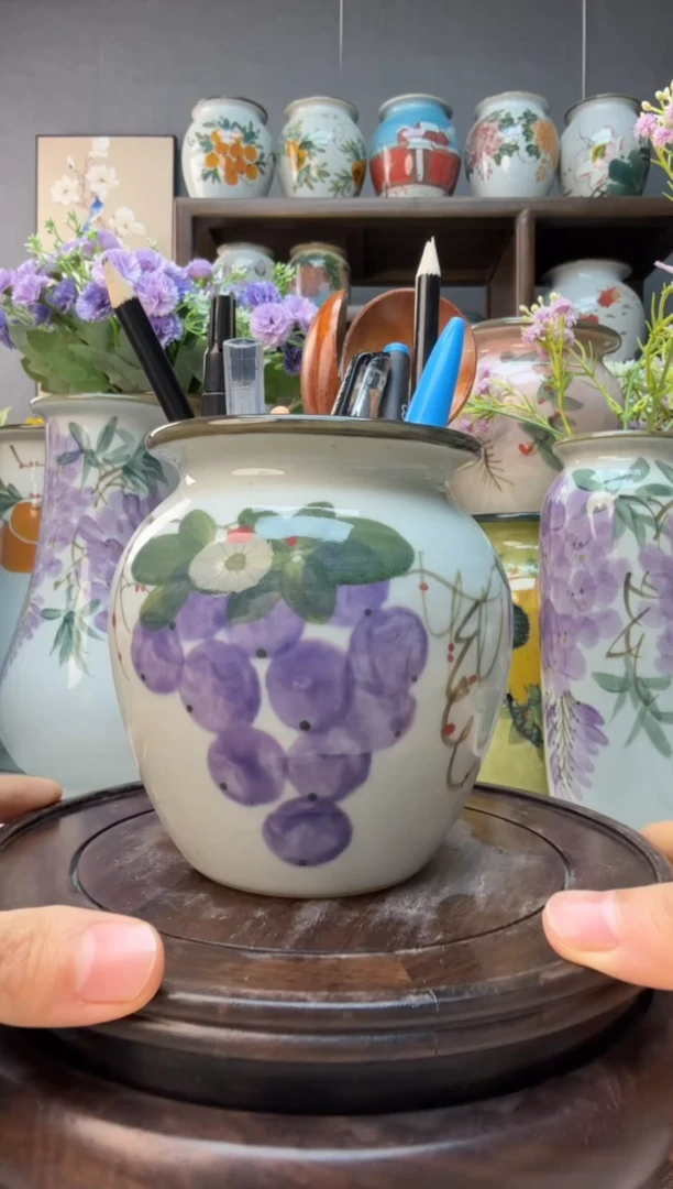 【闪购商品】瓶景德镇手绘陶瓷花瓶底部无孔高12口8左右