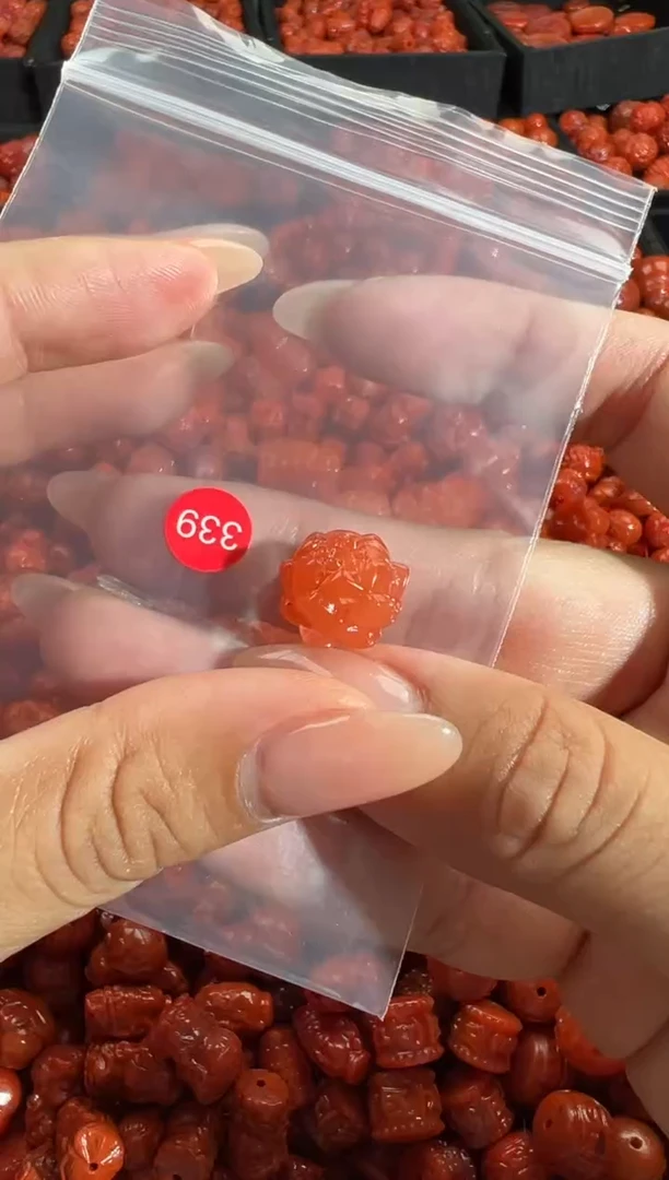 颈饰未镶嵌南红玛瑙11