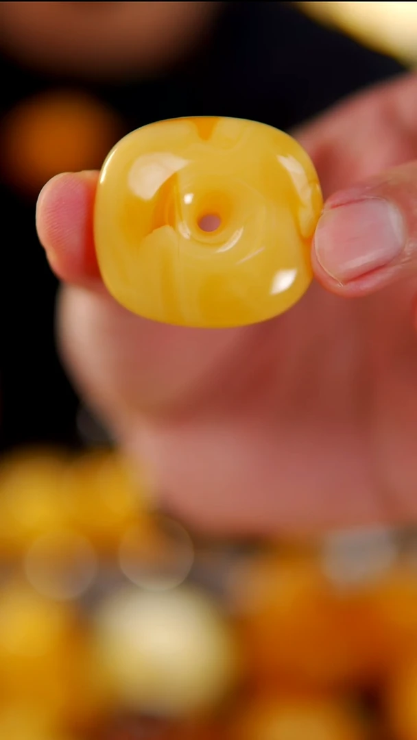 裸石琥珀未镶嵌焦皮料妖花方扣15.6