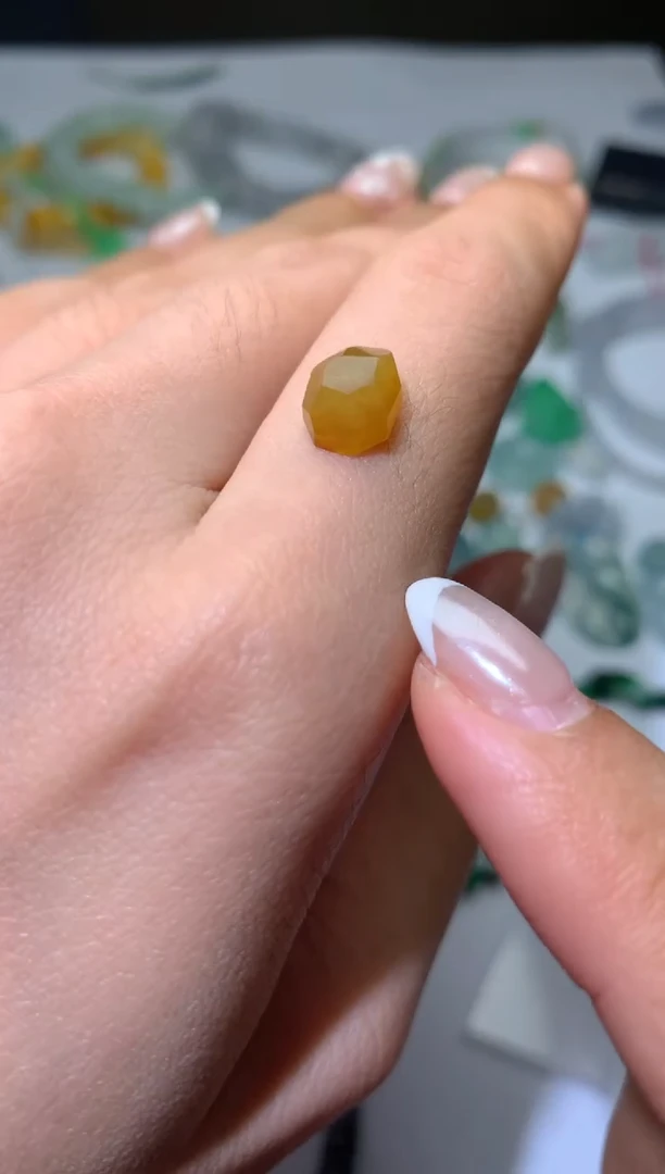 未镶嵌定制翡翠毛货