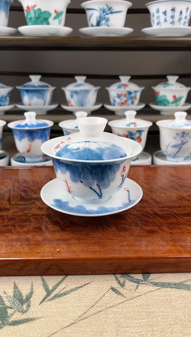 微瑕线条莲180ml三才盖碗