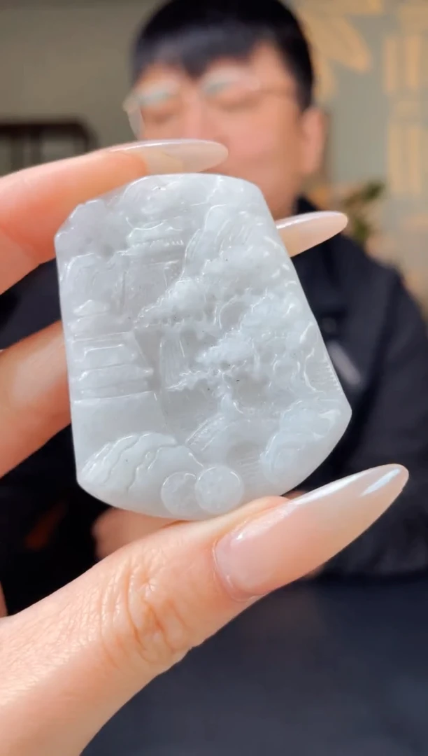 【闪购商品】翡翠颈饰未镶嵌天然翡翠A货山水