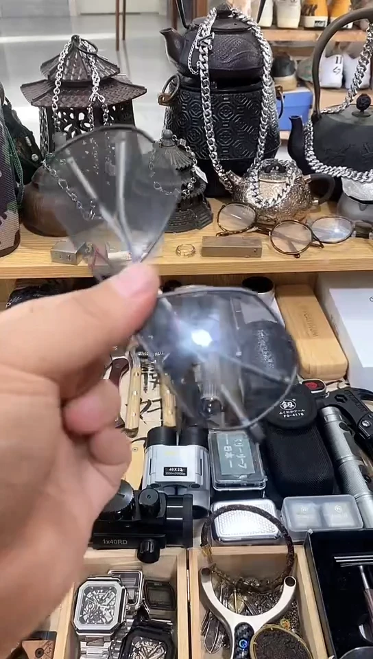 瓷片闪购商品  如图所示