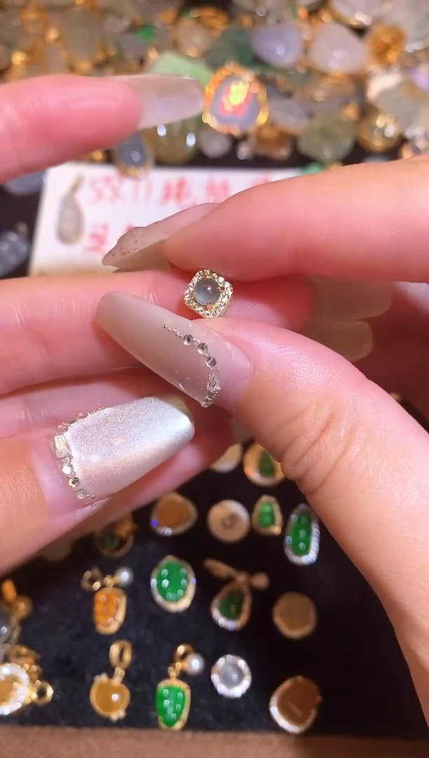 颈饰银S925镶嵌翡翠天然a货