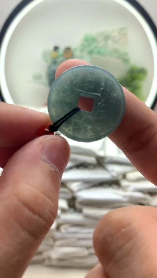 颈饰未镶嵌翡翠小山鬼