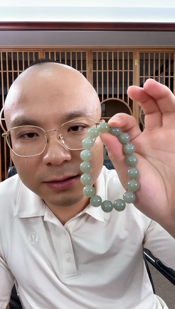 未镶嵌手串和田玉卡12且末青白 圆珠 多样性发一
