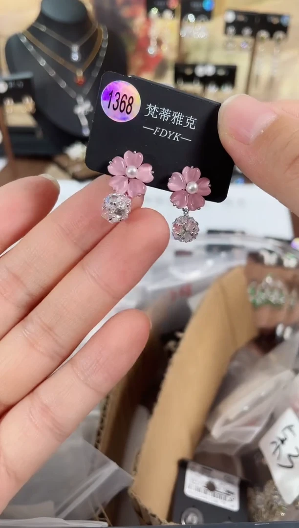 铜合金合成立方氧化锆925银梵1368