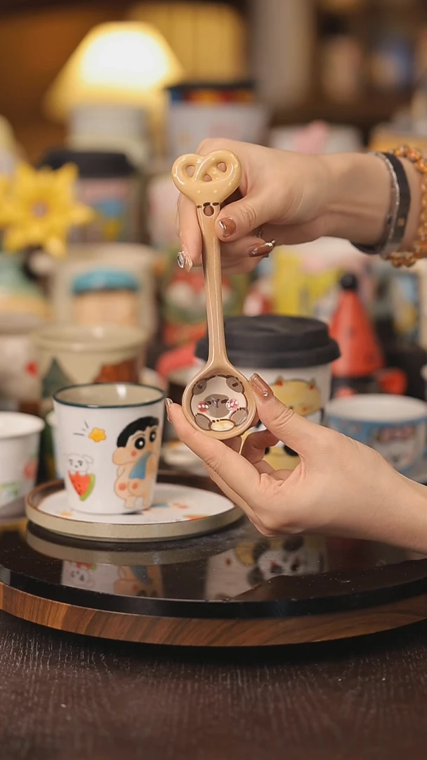 摆件景德镇釉下彩绘设计师款式陶瓷