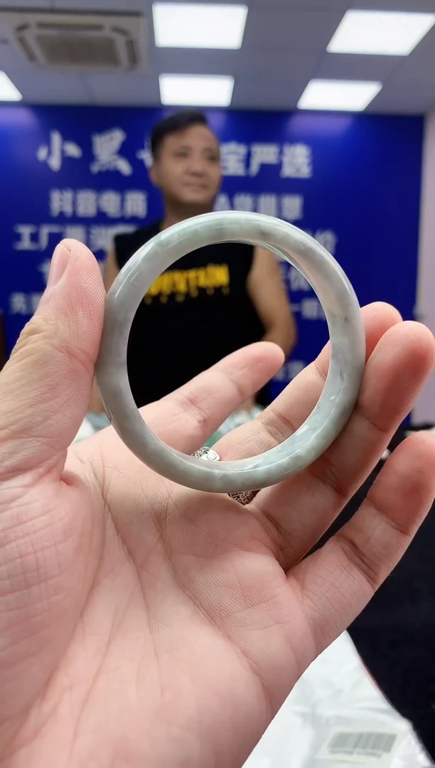 翡翠手镯未镶嵌1天然A货缅甸翡翠默认有瑕