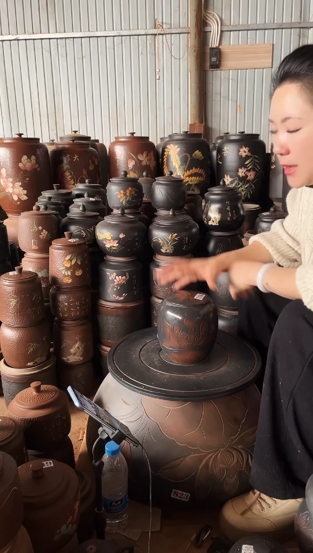 【闪购商品】壶大大瑕疵茶叶罐 花生荷花 931