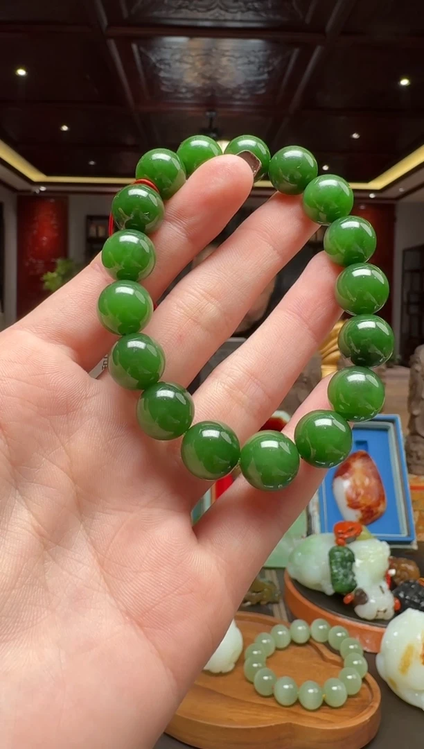 未镶嵌和田玉挂件by