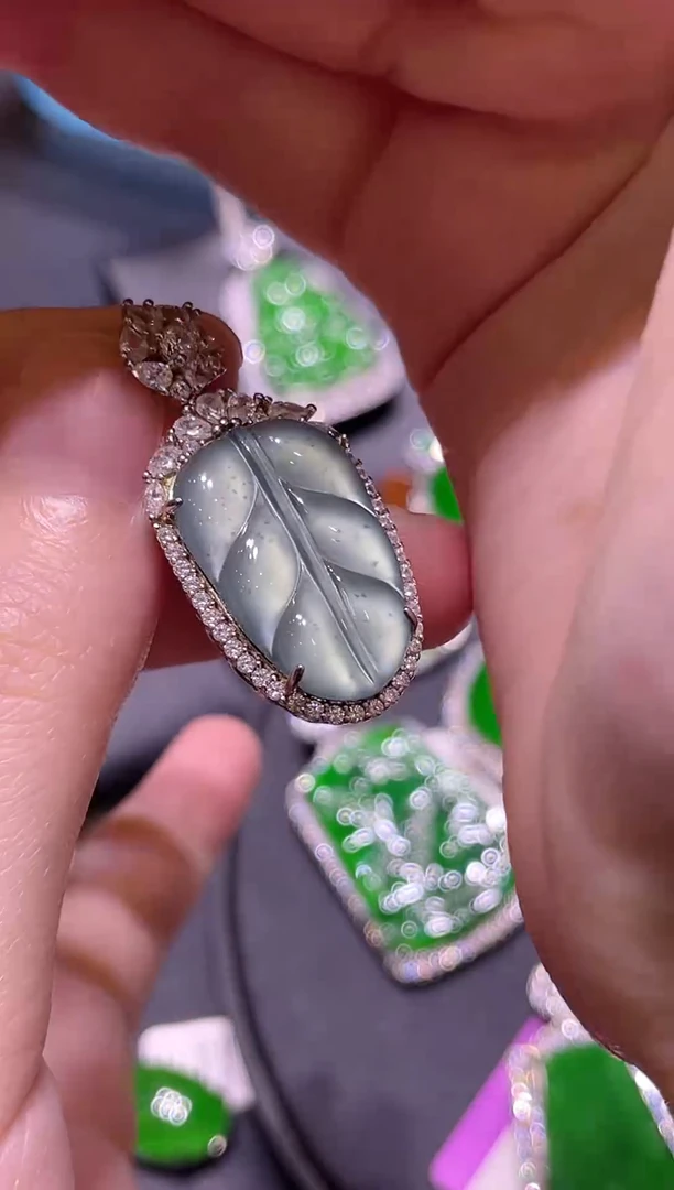 吊坠(不含链)未镶嵌翡翠天然A货翡翠