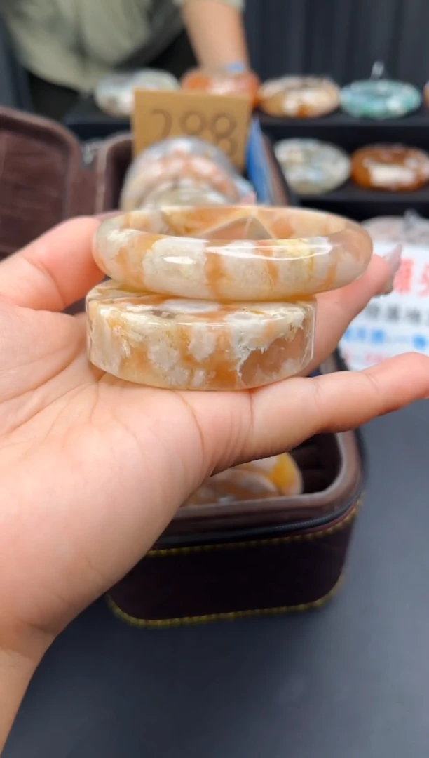 石英质玉手镯未镶嵌赠送镯心（圈口59