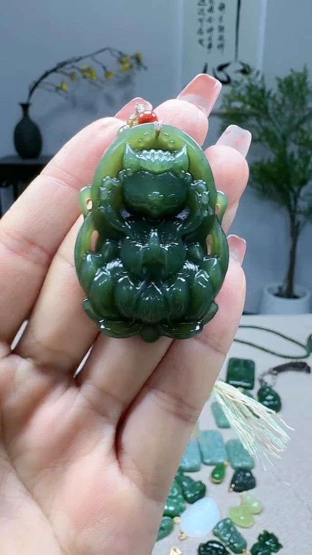 未镶嵌和田玉挂件1