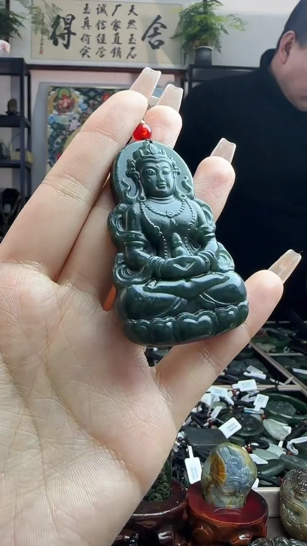 颈饰未镶嵌和田玉观音多样性发其一