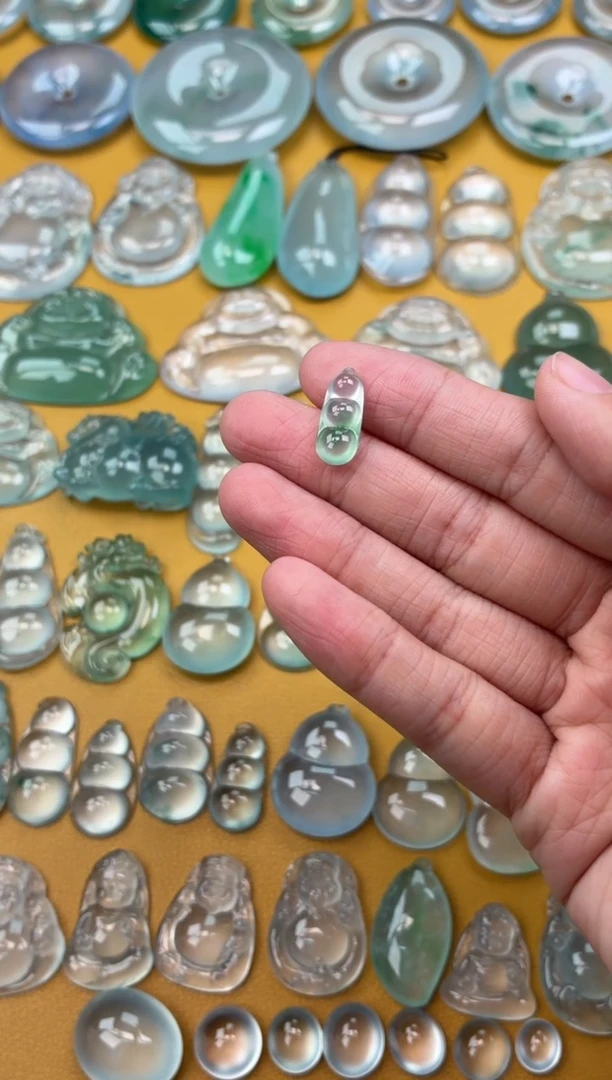 吊坠(不含链)未镶嵌翡翠43 豆子 15.6 6.24.3