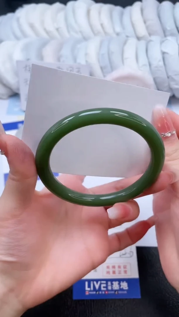 【闪购商品】石英质玉手镯未镶嵌湖水绿色差偏大介意勿拍T55-62.6